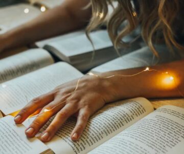 Why You Should Read Fiction: 6 Good Reasons