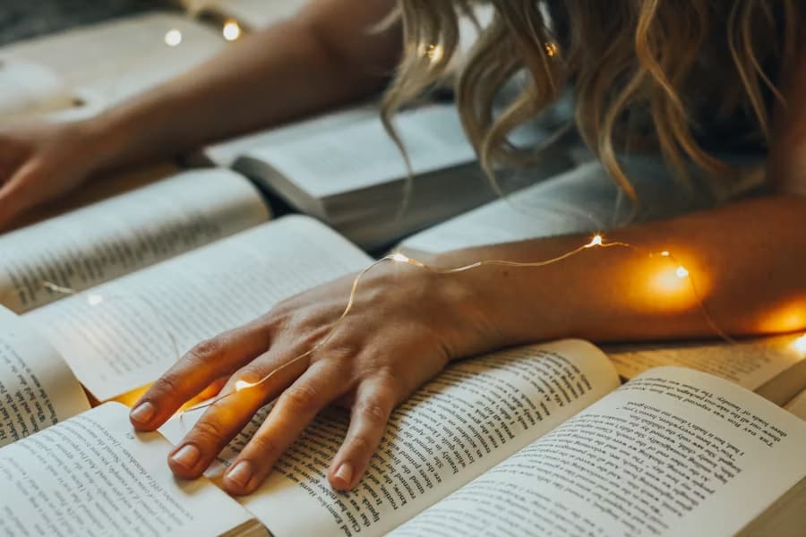 Why You Should Read Fiction: 6 Good Reasons