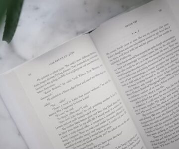 Print or Digital: Which Book Format Is Right for You?